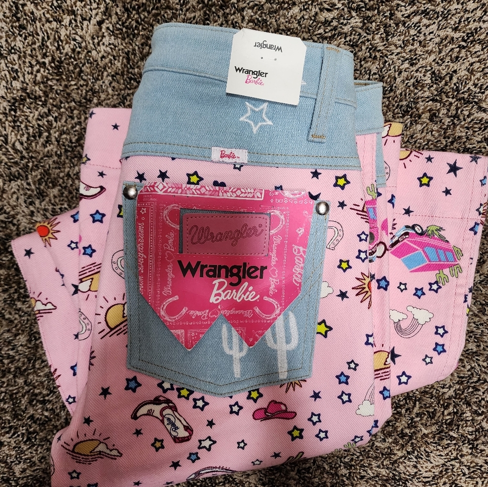 Wrangler Barbie Women's Pink Patterned Jeans